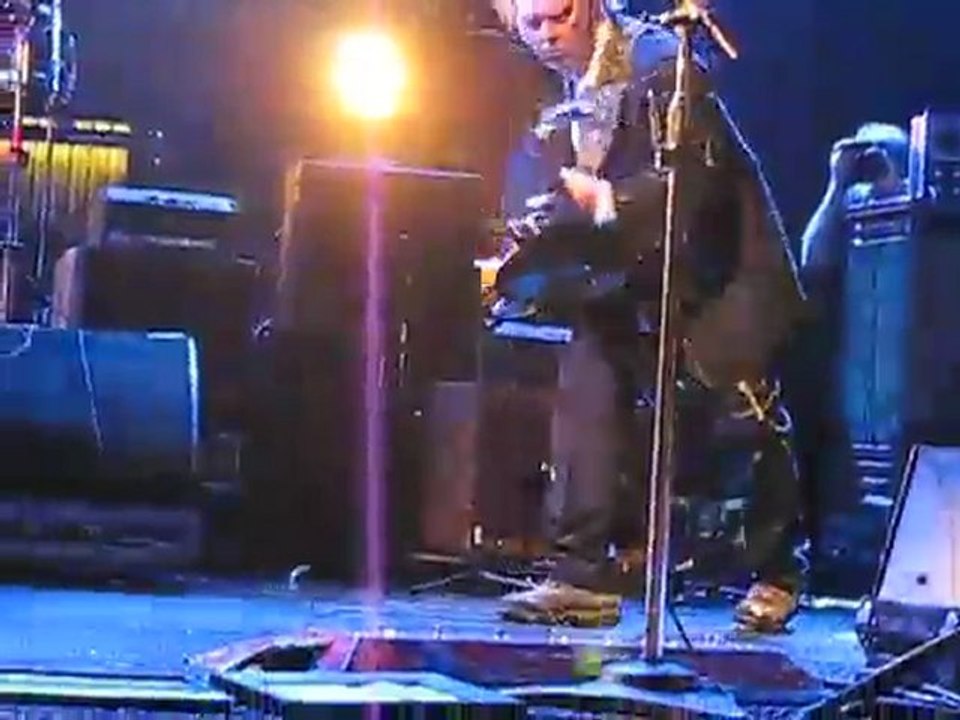 Dailymotion - Neil Young Colmar A Day In the Life