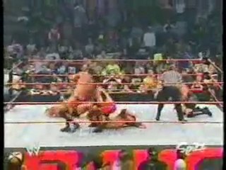 randy orton loupe un rko sur chris jericho