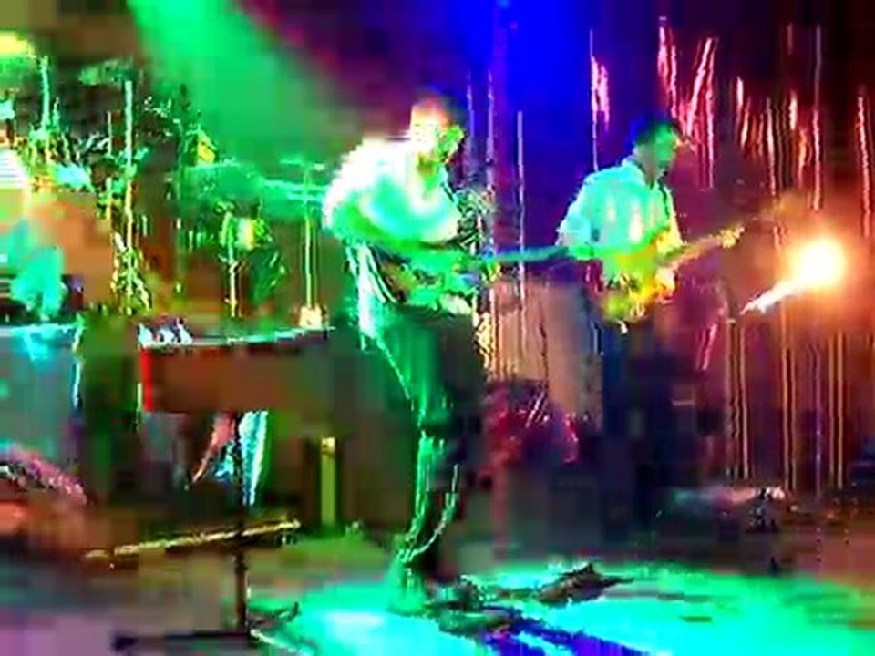 extrait de BEAT IT le 1er janvier 2010 à MARSAC SUR L'ISLE