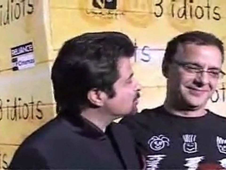 3 Idiots part 1 3 Khan At '3 Idiots' Premiere @ myyaars.com