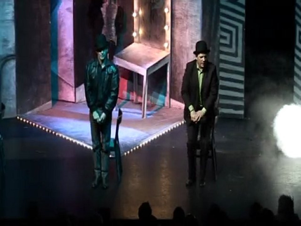 Pomalu, a jeszcze raz! TEATR CAPITOL