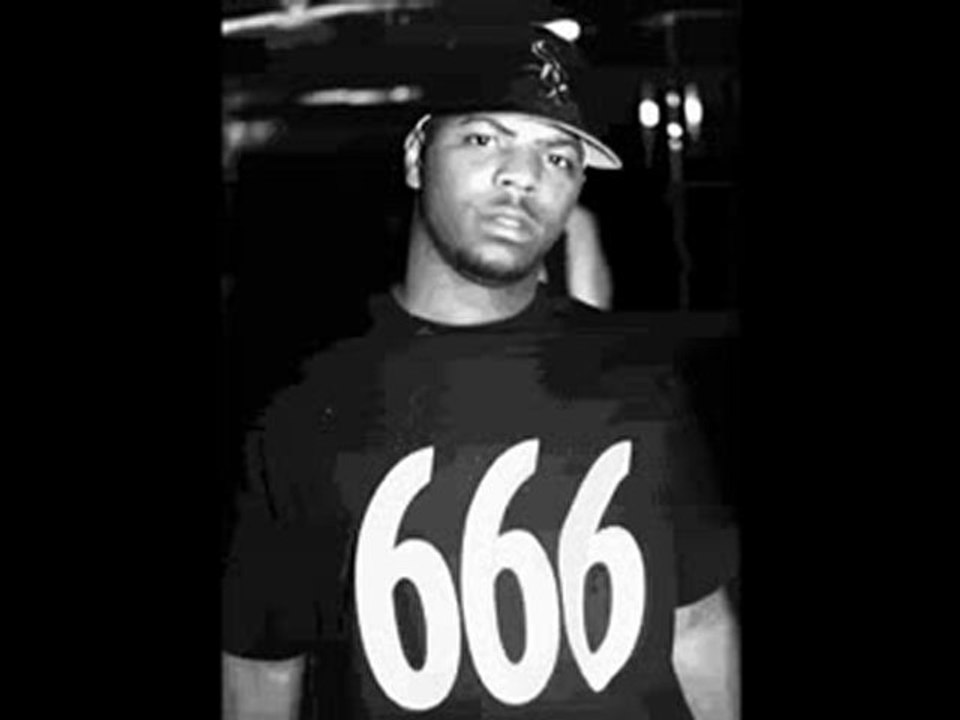 Esham - Momma was a Junkie