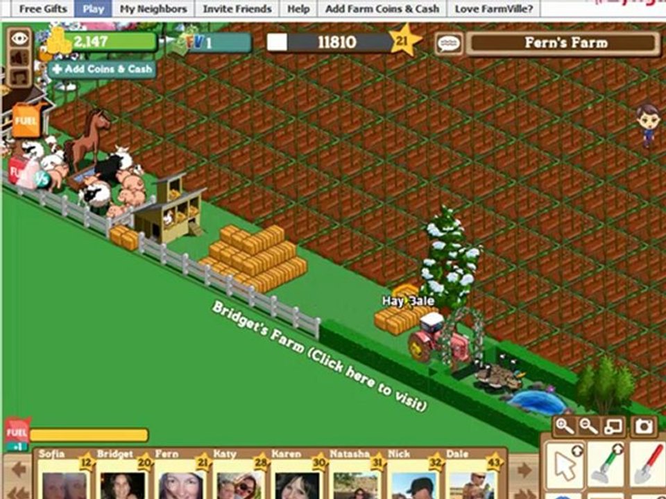 How To:Stacking Hay Bales or Hedges In Farmville