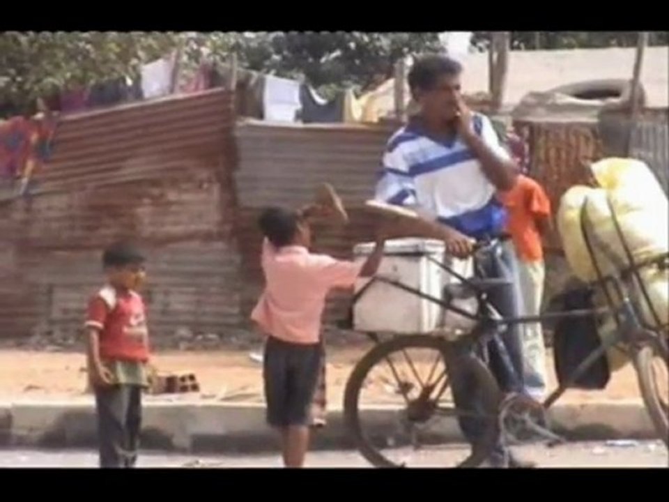 short movie court metrage documentaire LA VILLE D'AUTRE MOTS