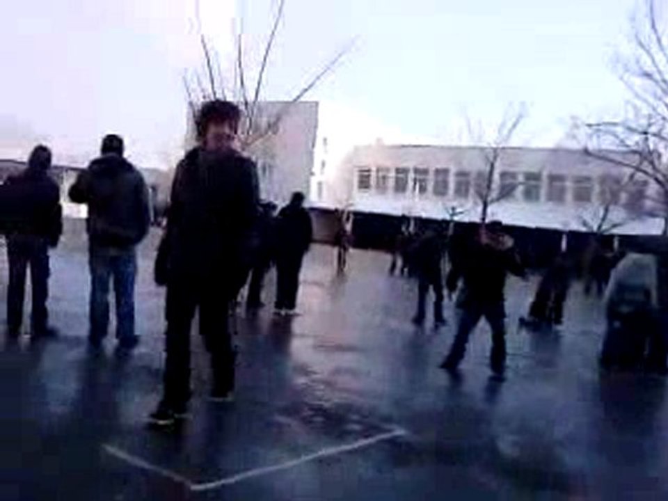 la glissade des eleves du college fabre d'eglantine