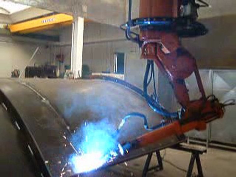 Erregi 2 Industriale robot ABB saldatura filo Mig Mag