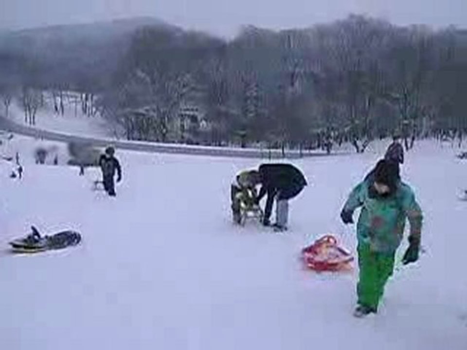 Leo lên sau khi trượt xuống