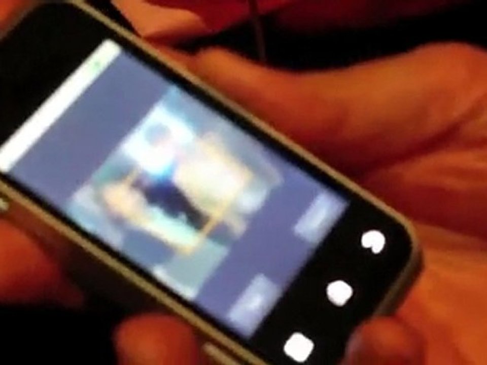 Motorola Backflip (AT&T) CES Demo