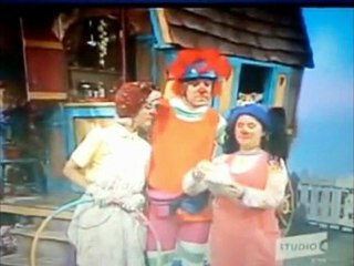 Big Comfy Couch - Hoopla - Go With The Flow