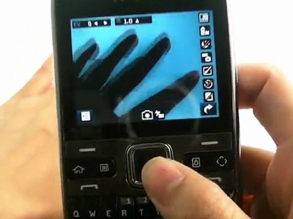 PRO e72 Style Quad Band Dual Card TV Ultra Thin Cell Phone