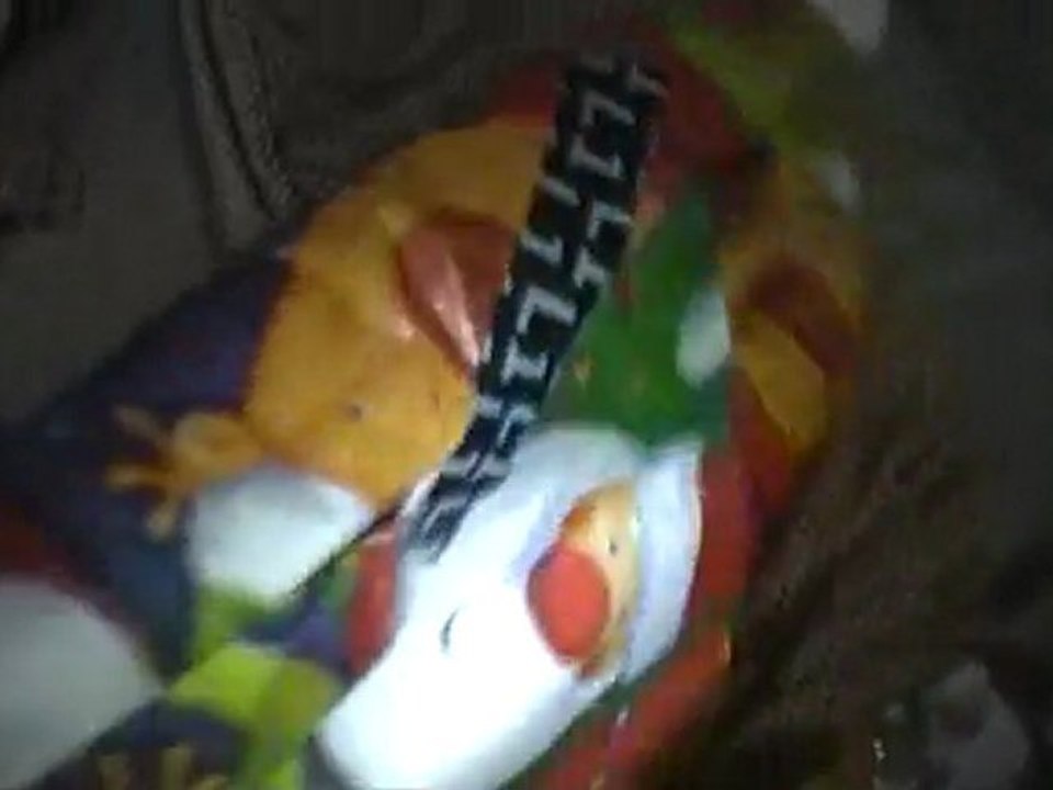Emma ouvre cadeaux Lili 1