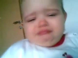 Böylesine İçten Ağlayan Bir Bebek Gördünüz mü ?