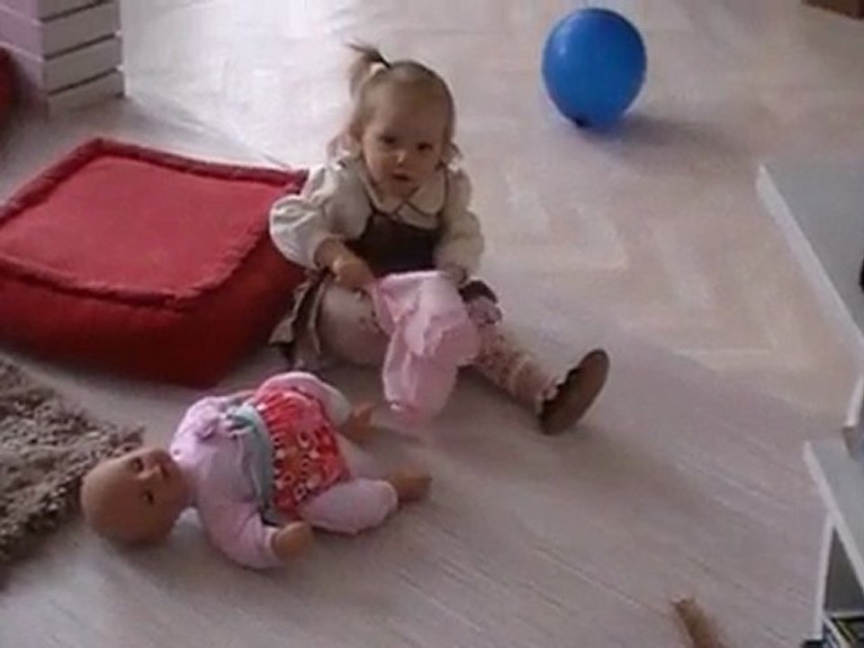 Emma met pantalon de poupée !!