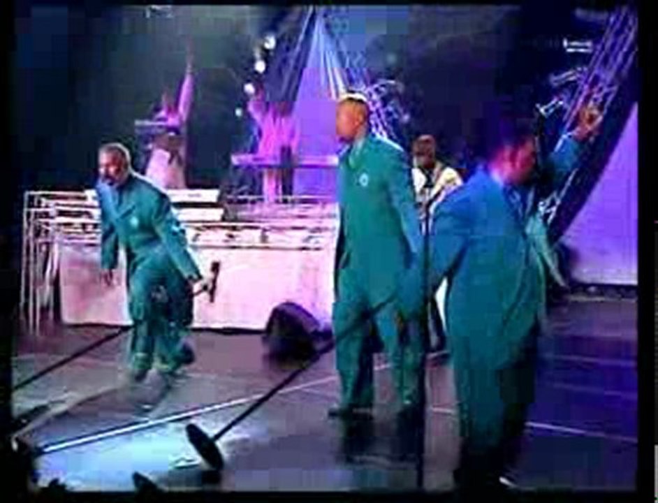The Whispers And the beat goes on Live