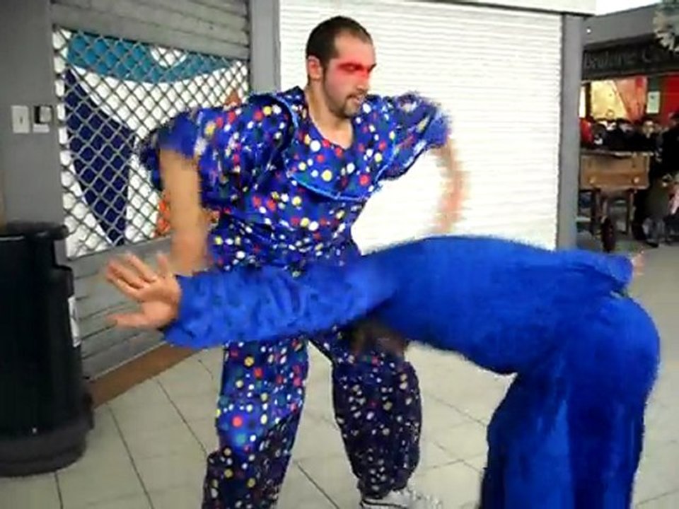 ANIMATION GRANDE SURFACE