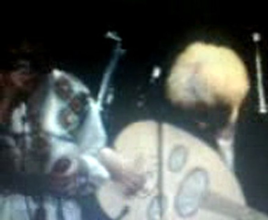 Zohra aguemoune -La chanson intitulée :TIGHRI N RAOUDH