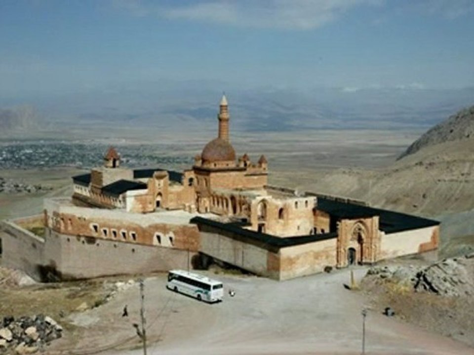Ishak Pasha Palace