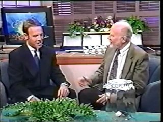 Dr Durlacher cures fear of spiders