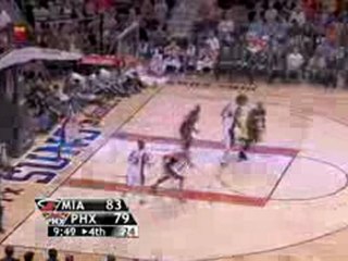 NBA Mario Chalmers makes a pretty no-look bounce pass to Dor
