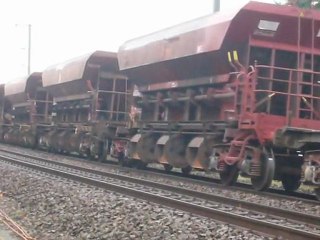 Convoi ballast gare de St thégonnec épandage