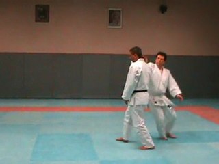 Ushiro eri dori (avec entrée défense)