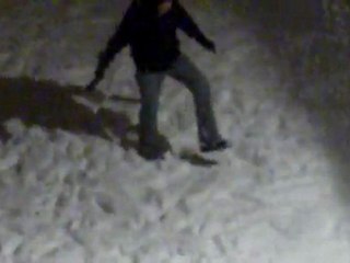 le soir avec spike premier jour de neige