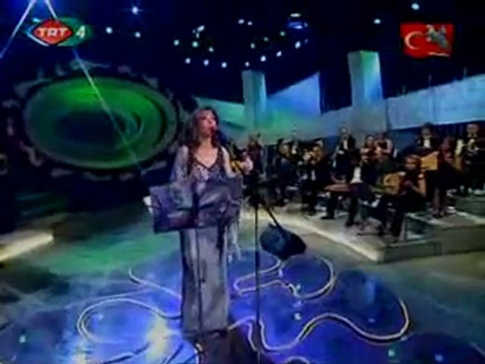 Elif Güreşçi - Niçin Baktın Bana Öyle