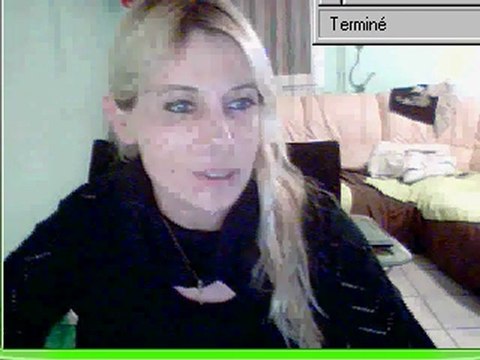 rigolo heuuuu !!! pfff dis pas que je chante trop bien!!