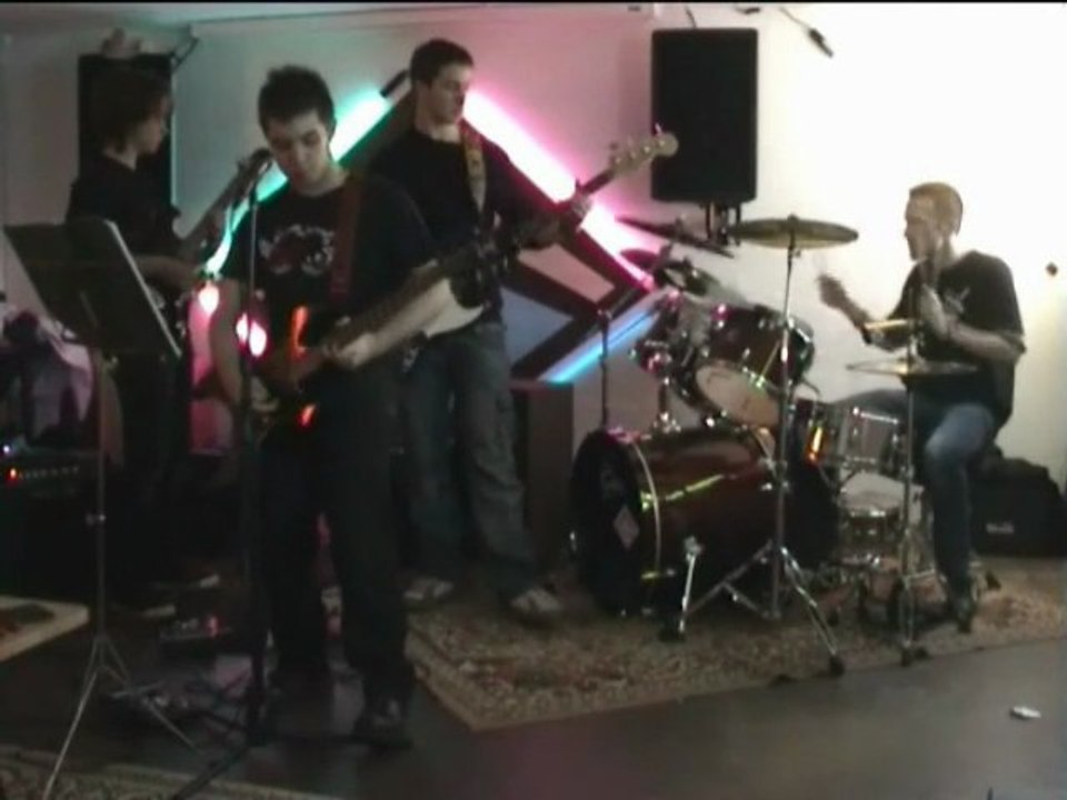 The crooks : Aces High - Iron Maiden