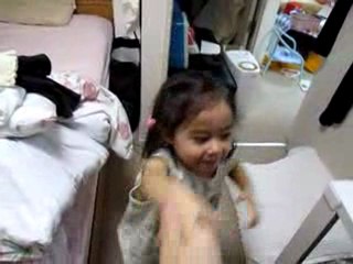 dans sa maison un grand cerf!!!