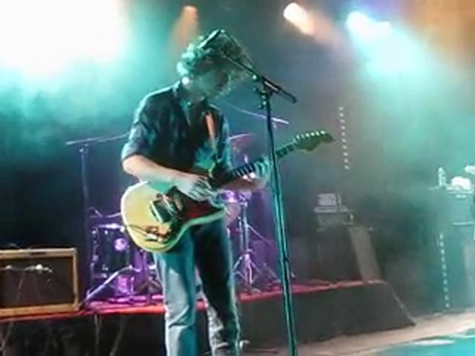 dig up elvis melodrama in helsinki 7/05/09