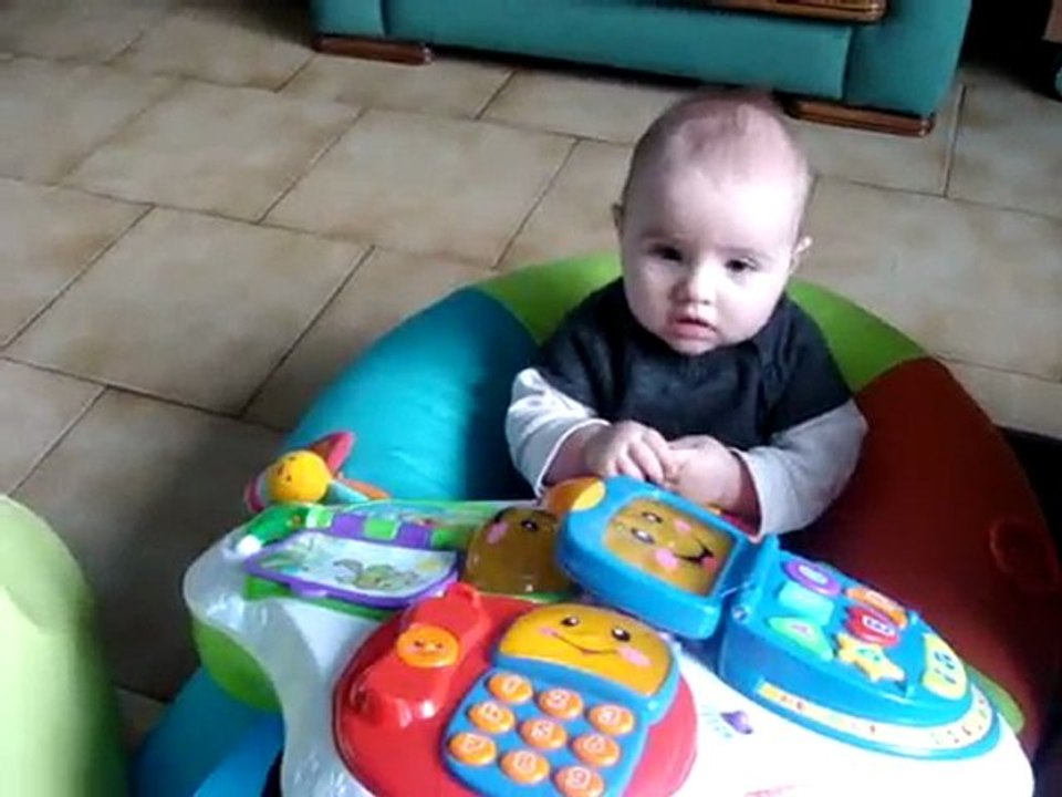 Célia 6 mois