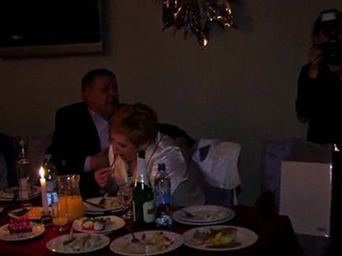 Ведущая вытянула из жениха главные слова 261209