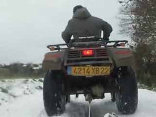 la luge, c'est bien! avec un quad...c'est mieux!