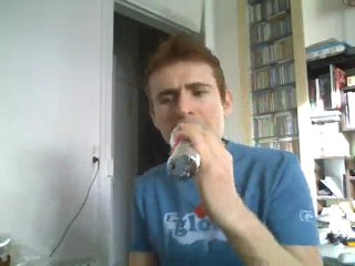 Wiwi égratigne "Quelque chose qui m'appartient"