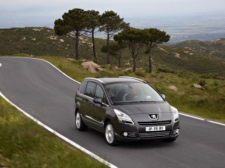 Peugeot 5008 - kompaktowy monospace