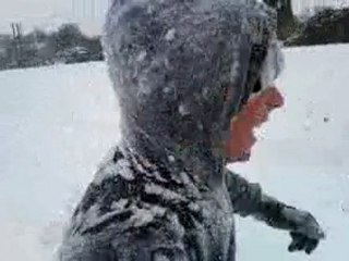 Neige de 2m 📏 - thumbnail