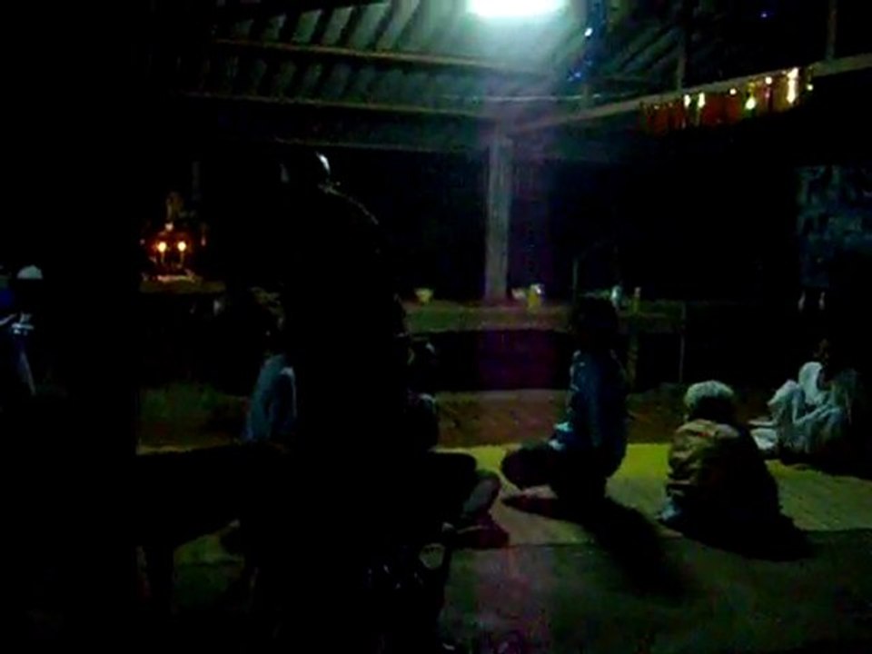 Reveillon du jour de l'an 2009-2010 départ des moines 1'08