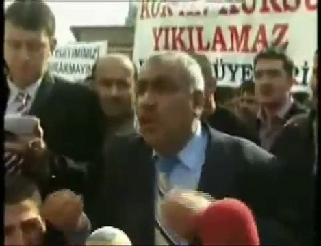 SIMDI DE AKP CAMILERI YIKIYOR IZLEYIN !!! YAZIKLAR OLSUN AKP
