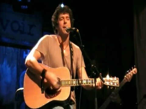 Laurent HENNEQUIN Dormir dehors reprise de DARAN live @u Réservoir