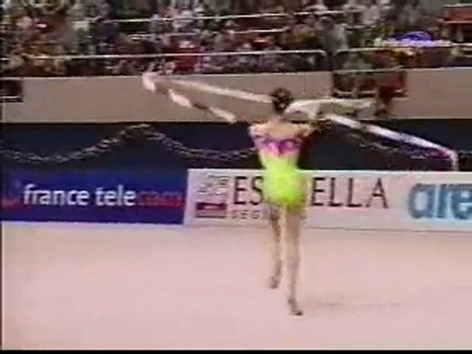 Iva Tepeshanova 00 RibbonE
