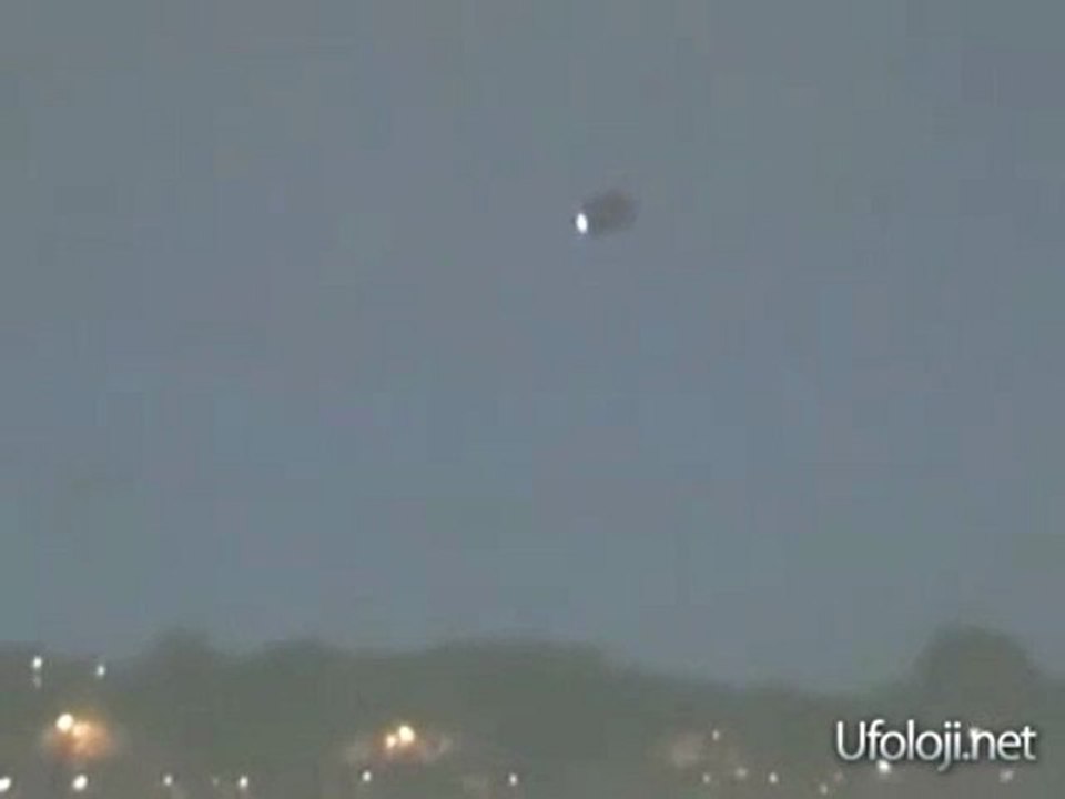 11 Jan 2010 - Edinburg / TEXAS _ Daytime UFO footage