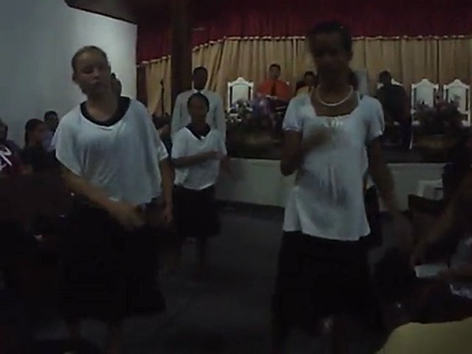 1 apresentação da leonora na igreja dia 10.01.2010