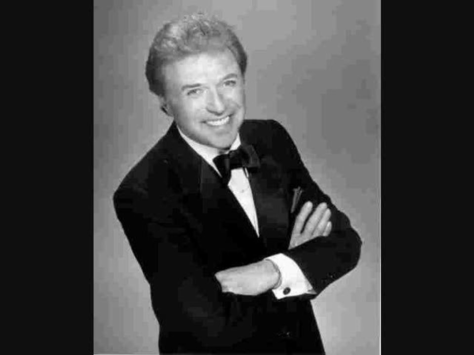 Doug Miles interviews singer Steve Lawrence Part 1