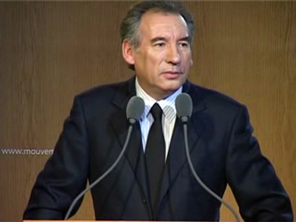 François Bayrou sur le rôle de la région