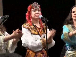 Chorale des Soeurs Amor  - Yennayer 2960/2010 à Paris