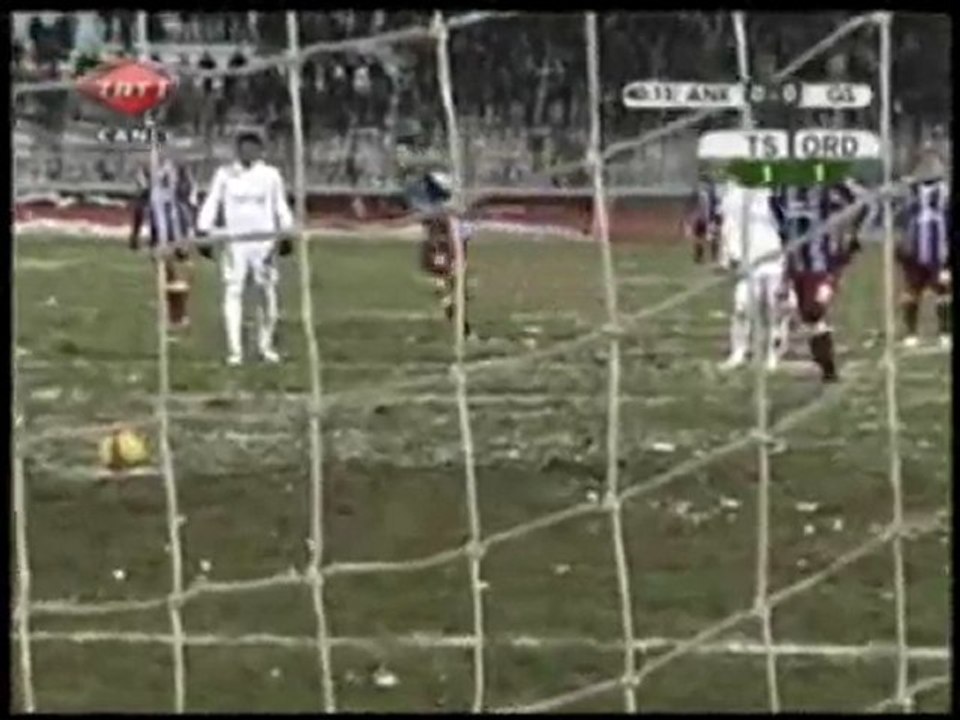Trabzonspor - Orduspor 1.gol / BordoBlue.com
