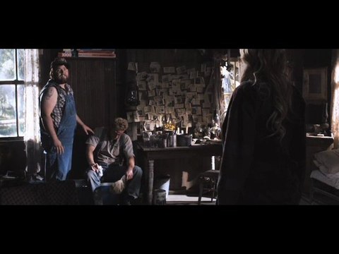 Tucker & Dale vs. Evil - Clip - Stung by Bees