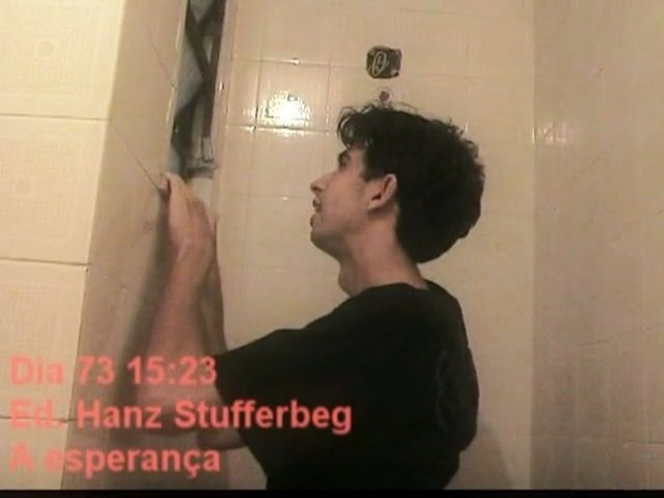 Preso no Banheiro (Trapped in the Bathroom)