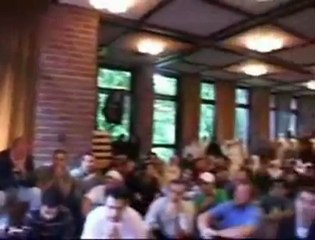 Almanyada Müslüman Olan Gençler